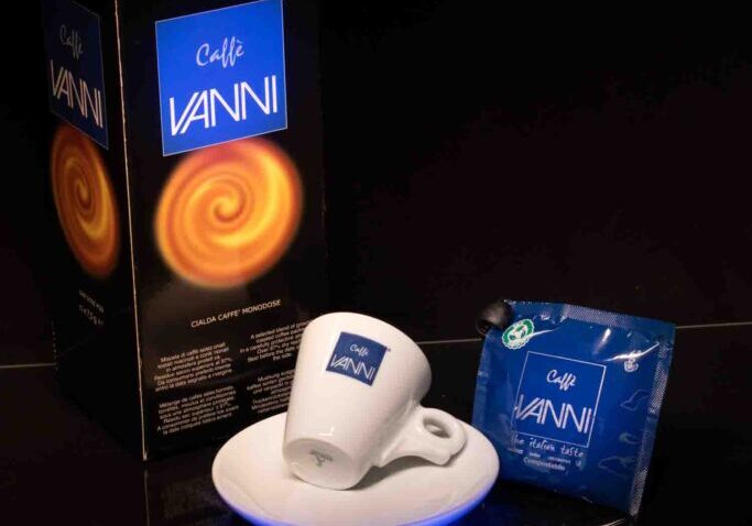 La tazzina con piattino Caffè Vanni